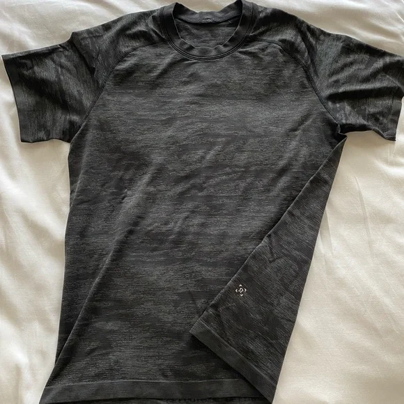 Lululemon Metal Vent Breathe - Picture 3 of 4